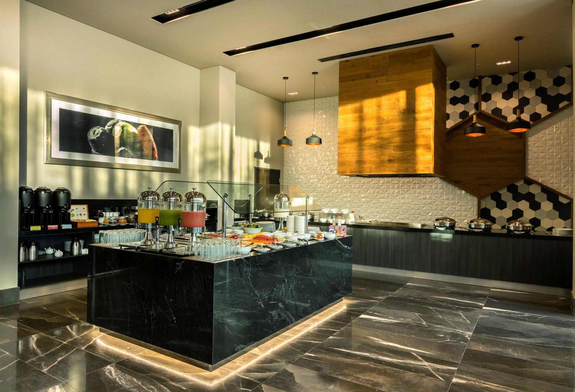 Hilton Garden Inn Aguascalientes Exterior photo